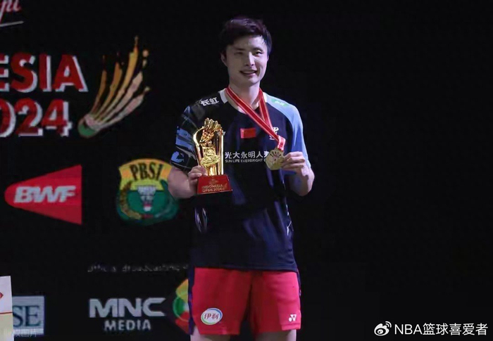 星空体育-00后女双封神！她们竟集齐了羽坛最难拿的四大冠军|马来西亚|龙珠|世界羽联|刘圣书|谭宁_新浪体育_新浪新闻